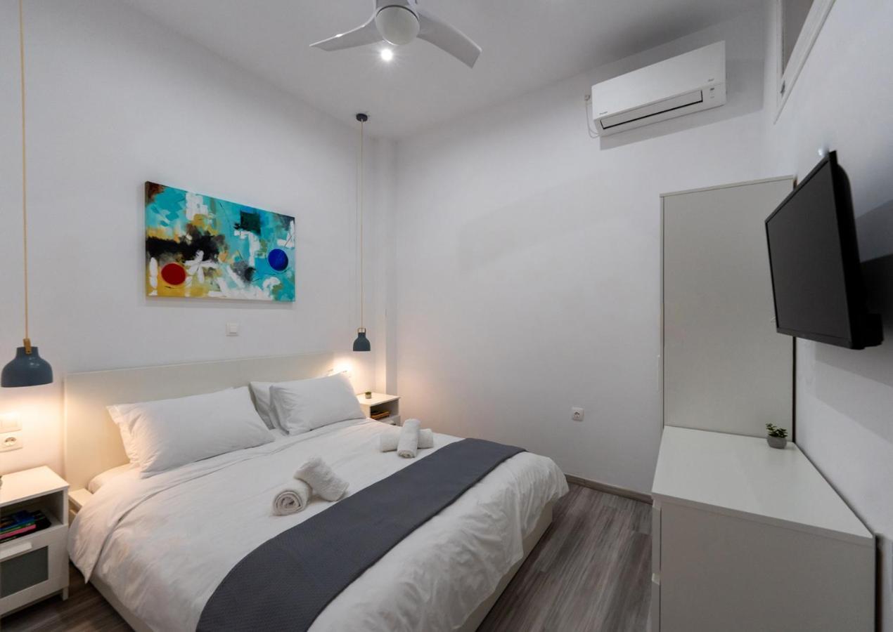 Central Suites Aegina 2 Buitenkant foto