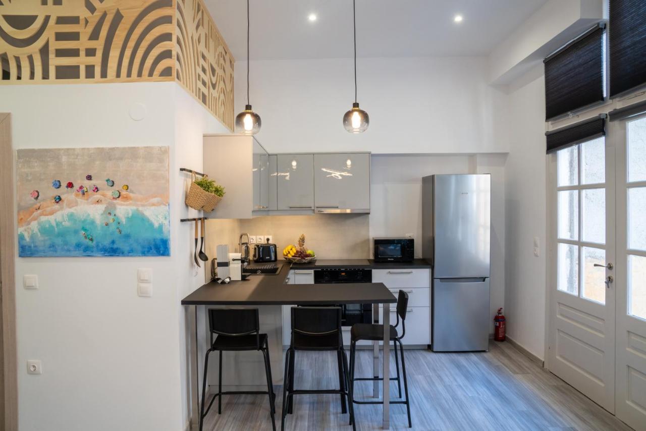 Central Suites Aegina 2 Buitenkant foto