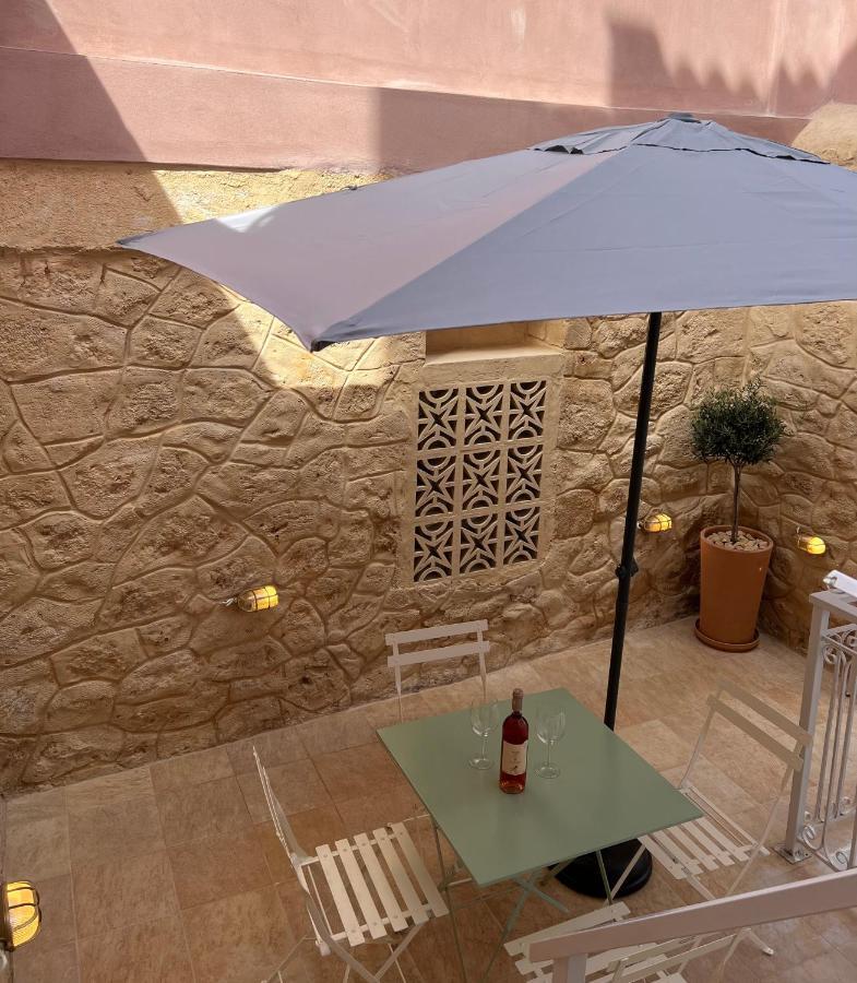 Central Suites Aegina 2 Buitenkant foto